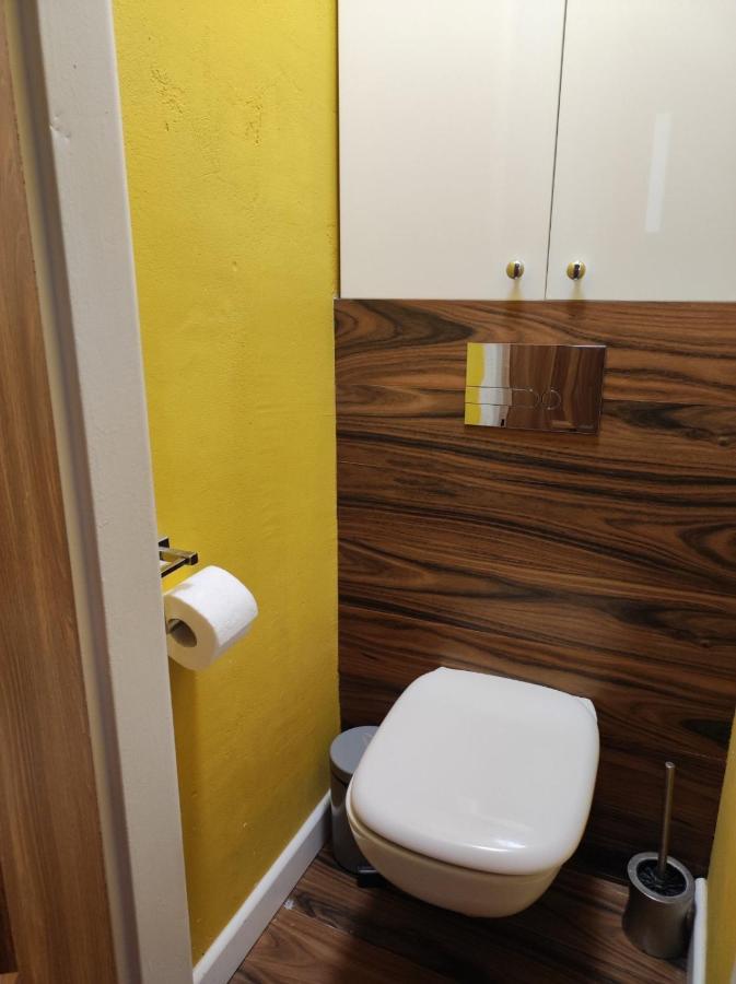 Single Room No.4 In The Very Center Of Варшава Екстериор снимка